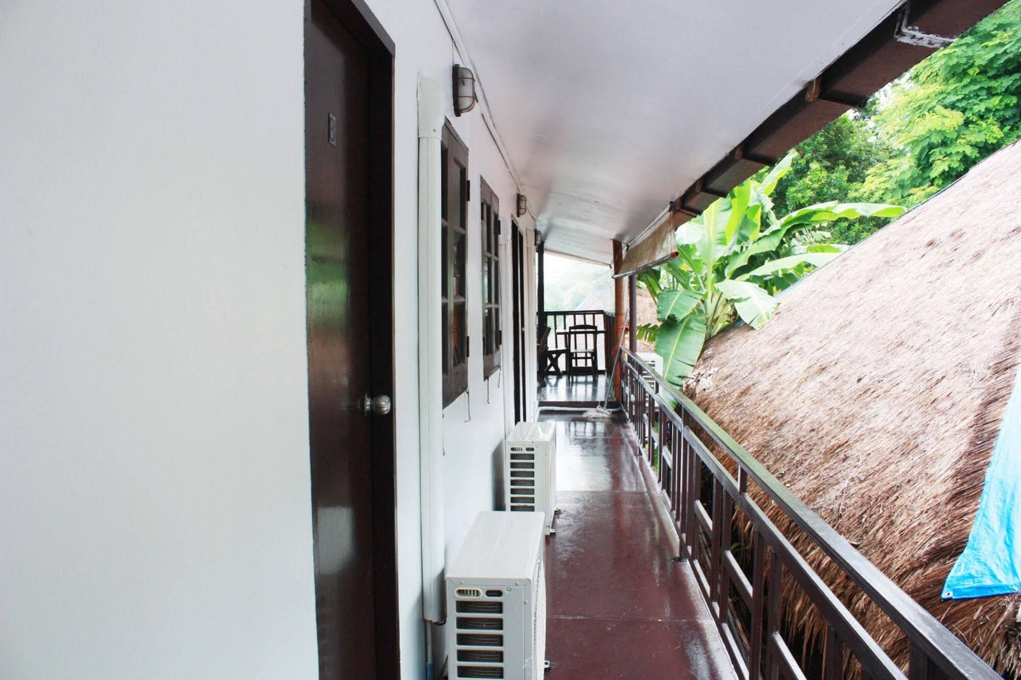 Lantern Inn Koh Lipe Exterior photo