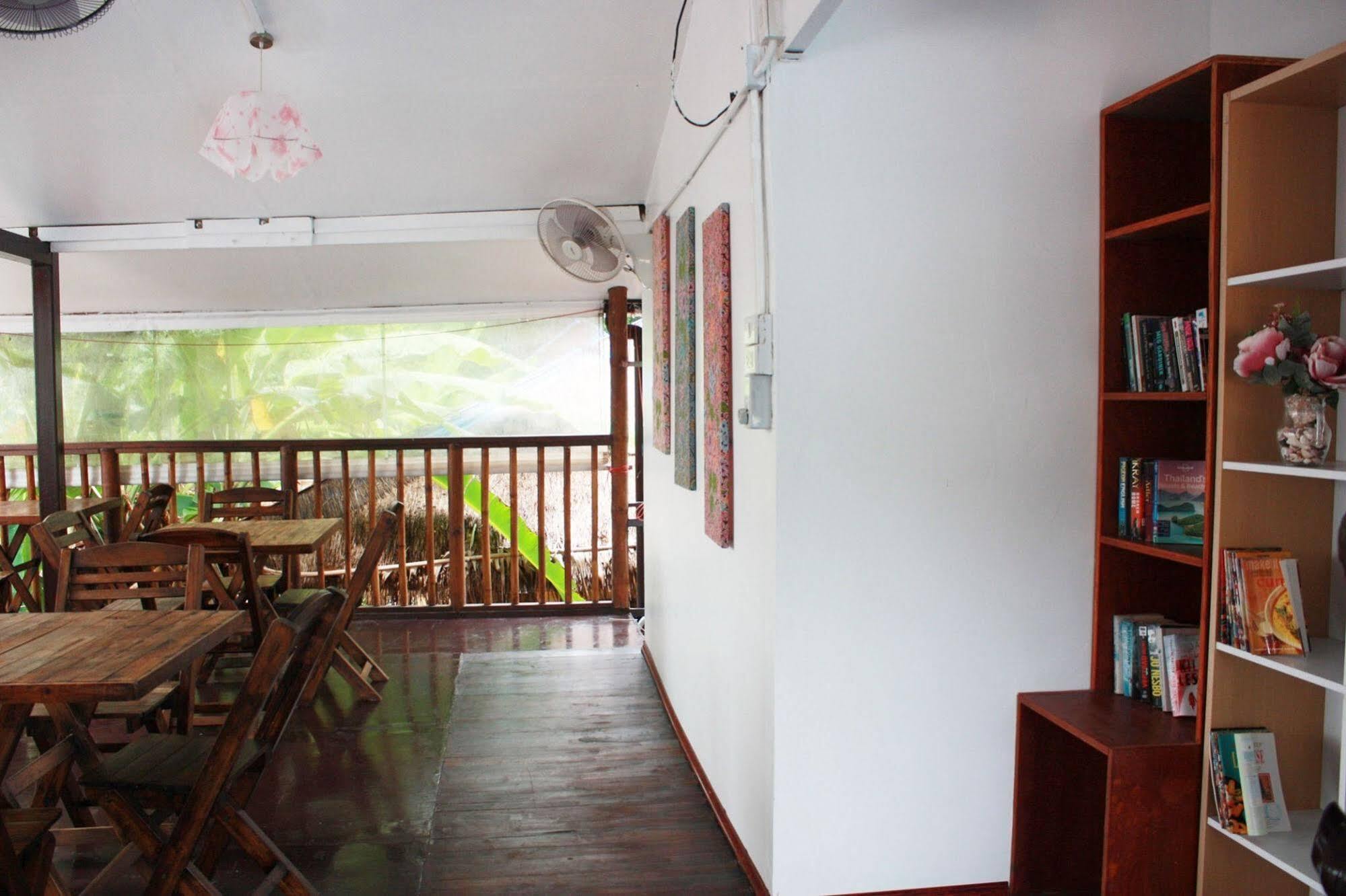 Lantern Inn Koh Lipe Exterior photo