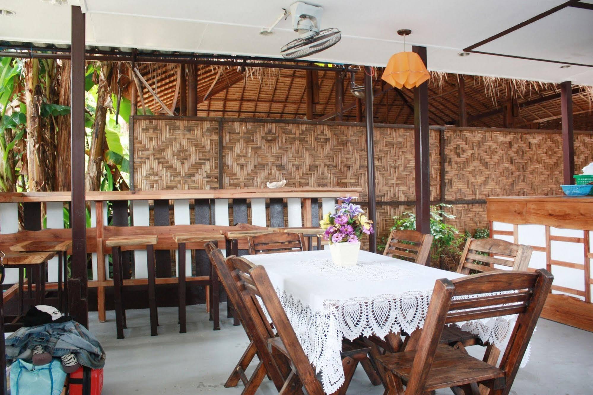 Lantern Inn Koh Lipe Exterior photo